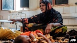 Le fils de Falis Hassen souffre du foie et d'aphtes depuis deux mois, qui l'empêchent de téter.