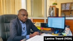 Aubin Guébré, Directeur de l’information de la télévision privée BF1, Ouagadougou, le 3 mai 2022.