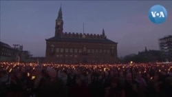 Dân Đan Mạch đốt đuốc nghe Tổng thống Ukraine phát biểu