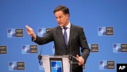 El secretario general de la OTAN, Mark Rutte, habla durante una rueda de prensa al término de una reunión de ministros de Asuntos Exteriores de la OTAN en la sede de la OTAN en Bruselas, el miércoles 4 de diciembre de 2024. (Foto AP/Virginia Mayo).