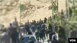 اعتراضات سراسری در ایران، خاک‌سپاری پیش‌علی حاجیوند، یکی از معترضان جان‌باخته، در روستای «شول‌آباد» الیگودرز (۲۷ اردیبهشت ۱۴۰۱)