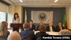 شیما بزرگی معاون پروژه ققنوس در جریان مراسمی که روز جمعه در واشنگتن برگزار شد