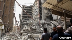 فرو ریختن برج دوقلوی متروپل در آبادان - دوشنبه دوم خرداد