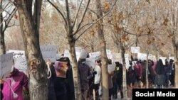 Təbriz Tibb Elmləri Universiteti tələbələrinin etiraz mitiniqi