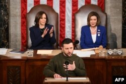 Predsednik Ukrajine Volodimir Zelenski tokom obraćanja u američkom Kongresu u decembru 2021. (Foto: Jim WATSON/AFP)