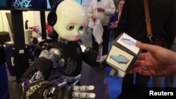 ตัวอย่างของหุ่นยนต์ฮิวแมนนอยด์ที่พัฒนาโดยบริษัทอื่น ๆ