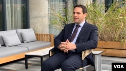 El embajador de Estados Unidos ante la OEA, Carlos Trujillo, resaltó la inclusión de 29 personas sancionadas por el TIAR y que están relacionadas con el gobierno en disputa de Venezuela. Foto: Karen Sánchez/VOA.