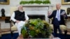 Presiden AS Joe Biden (kanan) bertemu dengan Perdana Menteri India Narendra Modi di Gedung Putih, Washington, pada 24 September 2021. (Foto: AP/Evan Vucci)