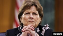 Arhiv - Demokratska senatorica iz Jeanne Shaheen učestvuje na pretresu u Kongresu. (Foto: Reuters/Evelyn Hockstein/Pool)