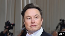 资料照：马斯克在纽约出席一个晚会。（2022年5月2日）