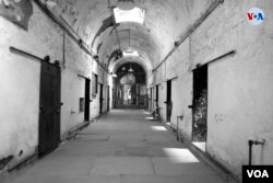 Plano general del corredor principal de la Penitenciaría del Estado de Pensilvania. [Foto: Ismael Rodríguez]