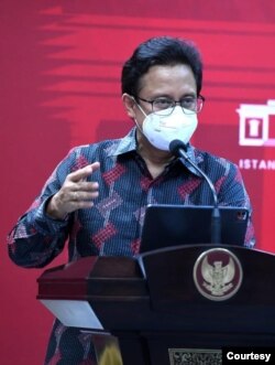 Menkes Budi Gunadi Sadikin dalam telekonferensi pers di Istana Kepresidenan, Jakarta, Senin (18/4) mengatakan berdasarkan hasil sero survei sebanyak 99,2 persen masyarakat Indonesia sudah mempunyai antibodi COVID-19. (Biro Setpres RI)
