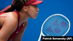 La Japonaise Naomi Osaka, lors d'un match Jeux olympiques d'été de 2020, lundi 26 juillet 2021, à Tokyo, au Japon.