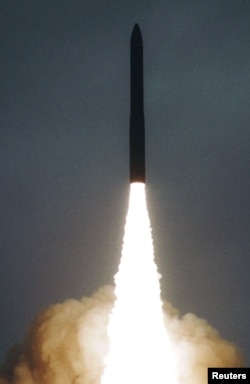 "Topol-M" samoga ko'tarilmoqda