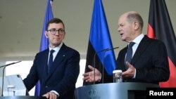 Канцлер Німеччини Олаф Шольц і прем’єр-міністр Естонії Крістен Міхал проводять пресконференцію в Берліні, 20 грудня 2024 року. (Фото: REUTERS/Annegret Hilse)