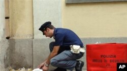 Italian Gunman Opens Fire on Senegalese Migrant Merchants