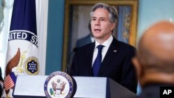 Menlu Antony Blinken berbicara tentang peluncuran Laporan Kebebasan Beragama 2022 di kantor Deplu AS di Washington DC, Senin, 15 Mei 2023. 