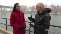 VOA reporters on the scene in New Hampshire, talk about Democratic candidates