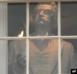 The museum hopes to raise $10 million by the end of 2010 for the upkeep of buildings that were important to Mark Twain.