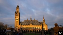 Una vista del Palacio de la Paz, que acoge el máximo tribunal de Naciones Unidas, en La Haya, Holanda, el lunes 19 de febrero de 2024. 