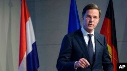 Perdana Menteri Belanda Mark Rutte, menyampaikan pidato di acara yayasan Bertelsmann, Berlin, 2 Maret 2018. (Foto: dok).