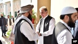 پاکستان وايي چې د اسلام اباد له هڅو پرته د امریکا-طالبانو خبرې ناممکنې وې