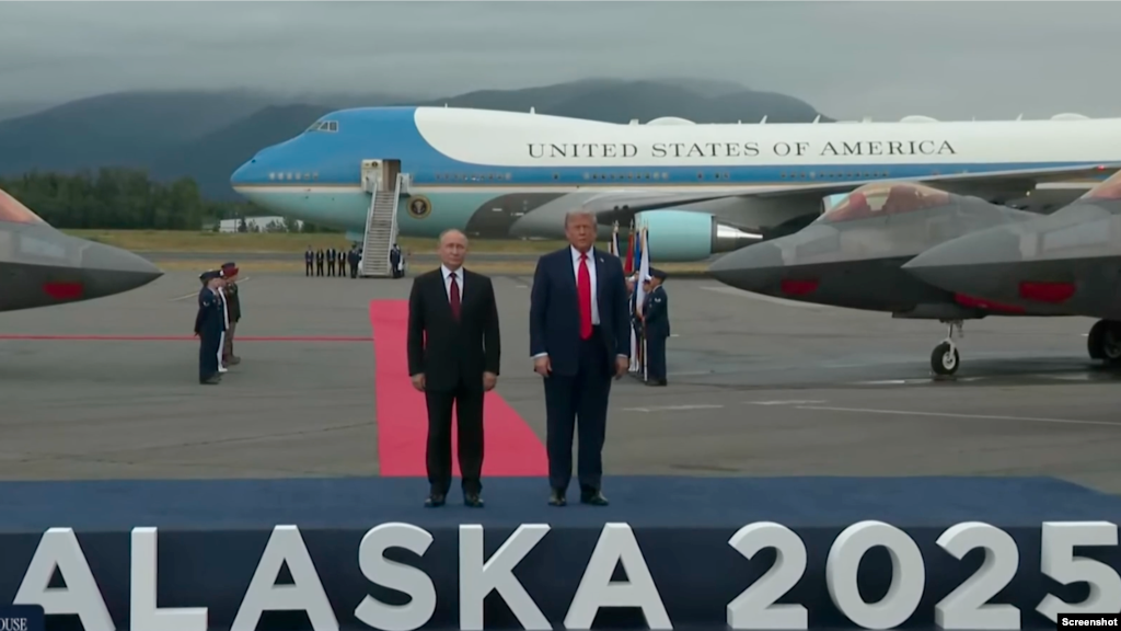 دیدار تاریحی دونالد ترامپ، رئیس جمهوری آمریکا، و ولادیمیر پوتین، رئیس جمهوری روسیه، در آلاسکا (جمعه ۲۴ مرداد ۱۴۰۴)