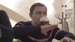 Mỹ đứng đằng sau cuộc cách bạng bia ở Nga