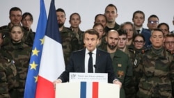 L'armée française chassée du Burkina Faso: Macron veut "des clarifications" 