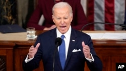 美国总统拜登在国会发表2023年国情咨文