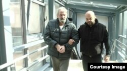 Nikola Koprivica (lijevo) po izručenju u BiH. (Foto: Tužilaštvo BiH)