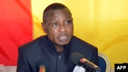 L'ancien dirigeant guinéen Moussa Dadis Camara lors d'une conférence de presse à Ouagadougou, le 11 mai 2015.