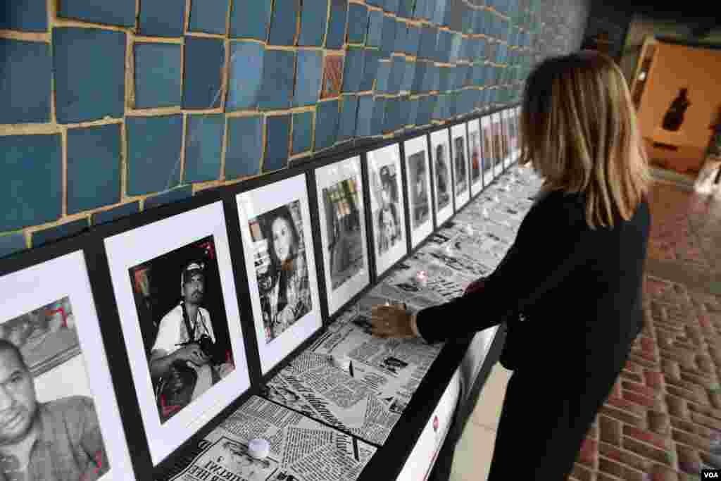 MÉXICO -&nbsp;México encabezó este año la lista con 15 periodistas asesinados de 42 ultimados en las Américas; el país se ha convertido en el más peligroso para ejercer la profesión y garantizar la libertad de expresión. Organismos internacionales, como la ONU, han llamado a las autoridades de ese país a &ldquo;proteger a los periodistas", no atacarlos. México también hace frente a las oleadas migratorias que se acumulan en su frontera norte con Estados Unidos. [Foto: Tomás Guevara, VOA]