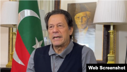 د عمران خان تحریک انصاف ګوند په پاکستان کې د څلورو ولایتونو څخه د دوو اسامبلیو کنټرول په لاس کې لري. 