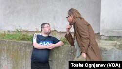 Актерот Милорад Ангелов (десно) вели дека вратите на тетарот во Штип се секогаш отворени за Гоце