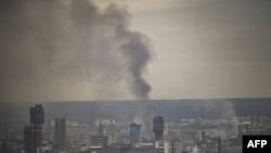 Во својата најнова ноќна видео-порака, Зеленски рече дека „клучната тактичка цел“ на Русија не е променета, при што руските сили, исто така, притискаат кон Лисичанск, Бахмут, Славјанск, на запад и југозапад од Северодонецк.