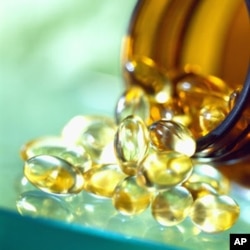 A new study suggests that women who take fish oil supplements lower their risk of breast cancer.