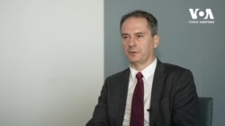 «Суспільство втрачає страх влади». Інтерв’ю з дослідником Bellingcat Хрісто Грозєвим про російське суспільство та ядерну загрозу. Відео