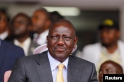 រូបឯកសារ៖ លោក William Ruto ប្រធានាធិបតីកេនយ៉ា ចូលរួមពិធីស្បថចូលកាន់តំណែងជាប្រធានាធិបតីរបស់លោក នៅរដ្ឋធានីណៃរ៉ូប៊ី ប្រទេសកេនយ៉ា កាលពីថ្ងៃទី ១៣ ខែកញ្ញា ឆ្នាំ ២០២២។