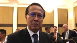 លោក ប៉ាន សូរស័ក្តិ រដ្ឋមន្រ្តីក្រសួងពាណិជ្ជកម្ម ថ្លែងទៅកាន់អ្នកសារព័ត៌មាននៅរាជធានីភ្នំពេញ កាលពីថ្ងៃទី៣ ខែកញ្ញា ឆ្នាំ២០២០។ (ស៊ុន ណារិន/វីអូអេ)