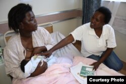 Paul (right) says the policy of exclusive breastfeeding faces severe challenges in South Africa (Photo:D.Taylor)