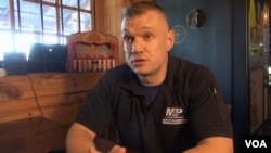Jeff Sanford, general manager of the Shiloh Gun and Archery Range. (G. Flakus/VOA)