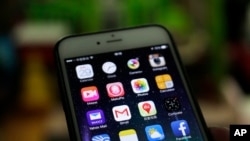 اقوامِ متحدہ کے ادارے یونیسیف کے مطابق جنوبی سوڈان کے نصف سے زائد بچے ایسے ہیں جو اسکول نہیں جاتے اور یہ دنیا کے کسی بھی ملک میں سب سے زیادہ بڑی تعداد ہے۔