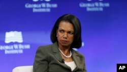 “Путин беше предупреден не само од нас, туку беше предупреден од Индијците и од Кинезите, дека нуклеарната опција не треба ни да се разгледува“, изјави поранешната државна секретарка. 