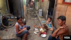 Data Dinas Sosial DKI menyebutkan lebih 60 ribu jiwa warga ibukota merupakan Penyandang Masalah Kesejahteraan Sosial (PMKS).