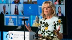 ការប្រគល់ពានរង្វាន់ប្រចាំឆ្នាំដល់ស្ត្រីក្លាហាន