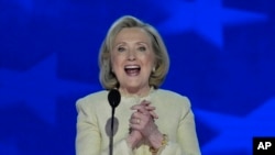 Bivša državna sekretarka Hilari Klinton na Nacionalnoj konvenciji Demokratske stranke u Čikagu. (Foto: AP /J. Scott Applevhite)