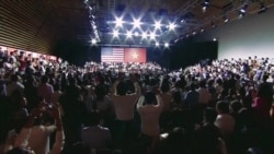 Vietnamese Rapper Performs for Obama