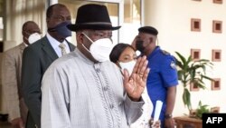 "Nous sommes plutôt satisfaits de ce qui est en train de se passer, le programme de la transition se déroule bien", a dit l'émissaire ouest-africain Goodluck Jonathan (photo d'archives)