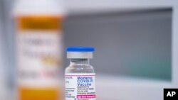 Vắc-xin ngừa COVID-19 của Moderna. 